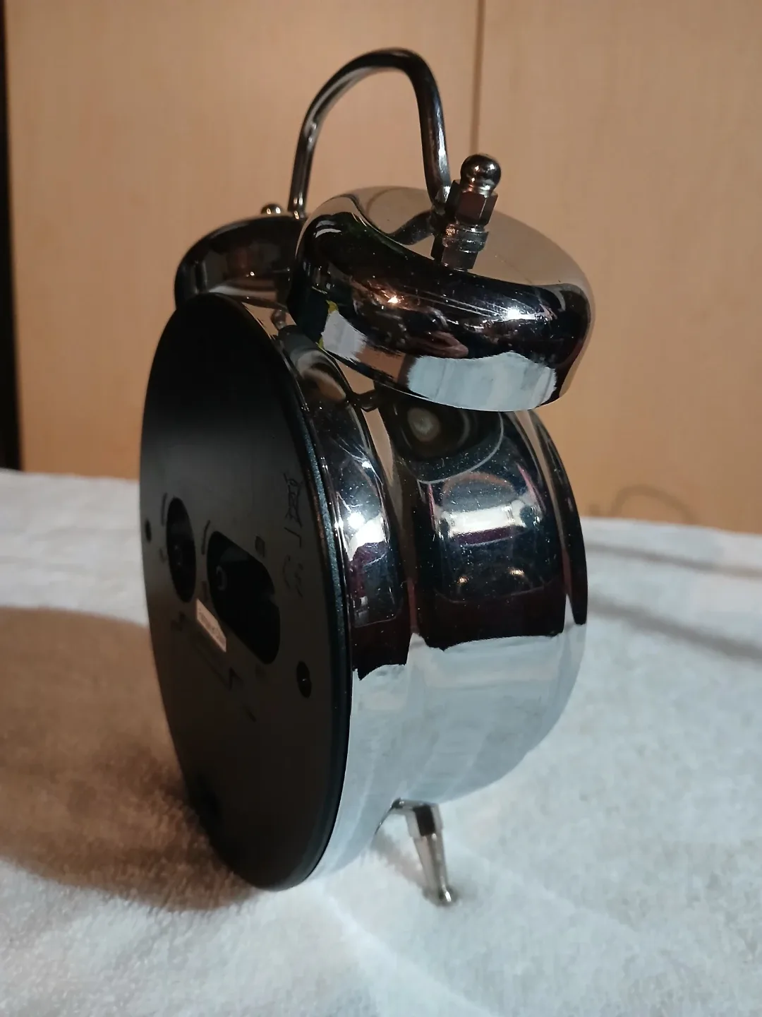 Silver Twin Bell Alarm Clock image indicator(2)