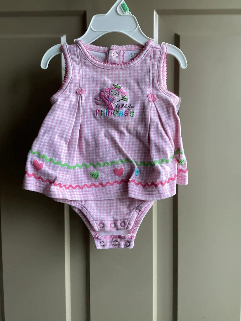 Girls sz 6 months onesies $3 each image indicator(5)