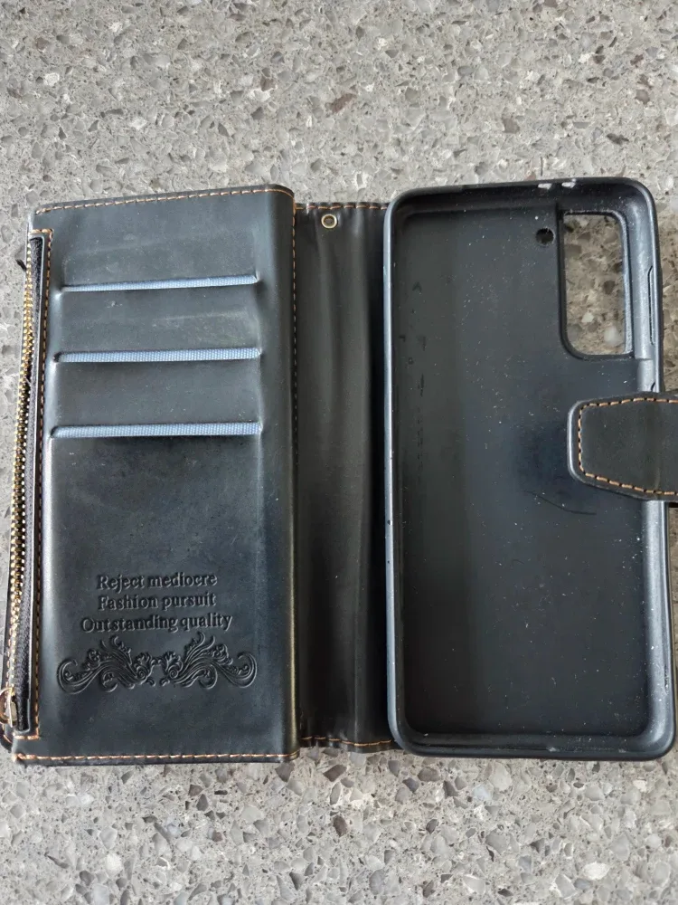 S21 Black Leather Wallet Phone Case image indicator(2)