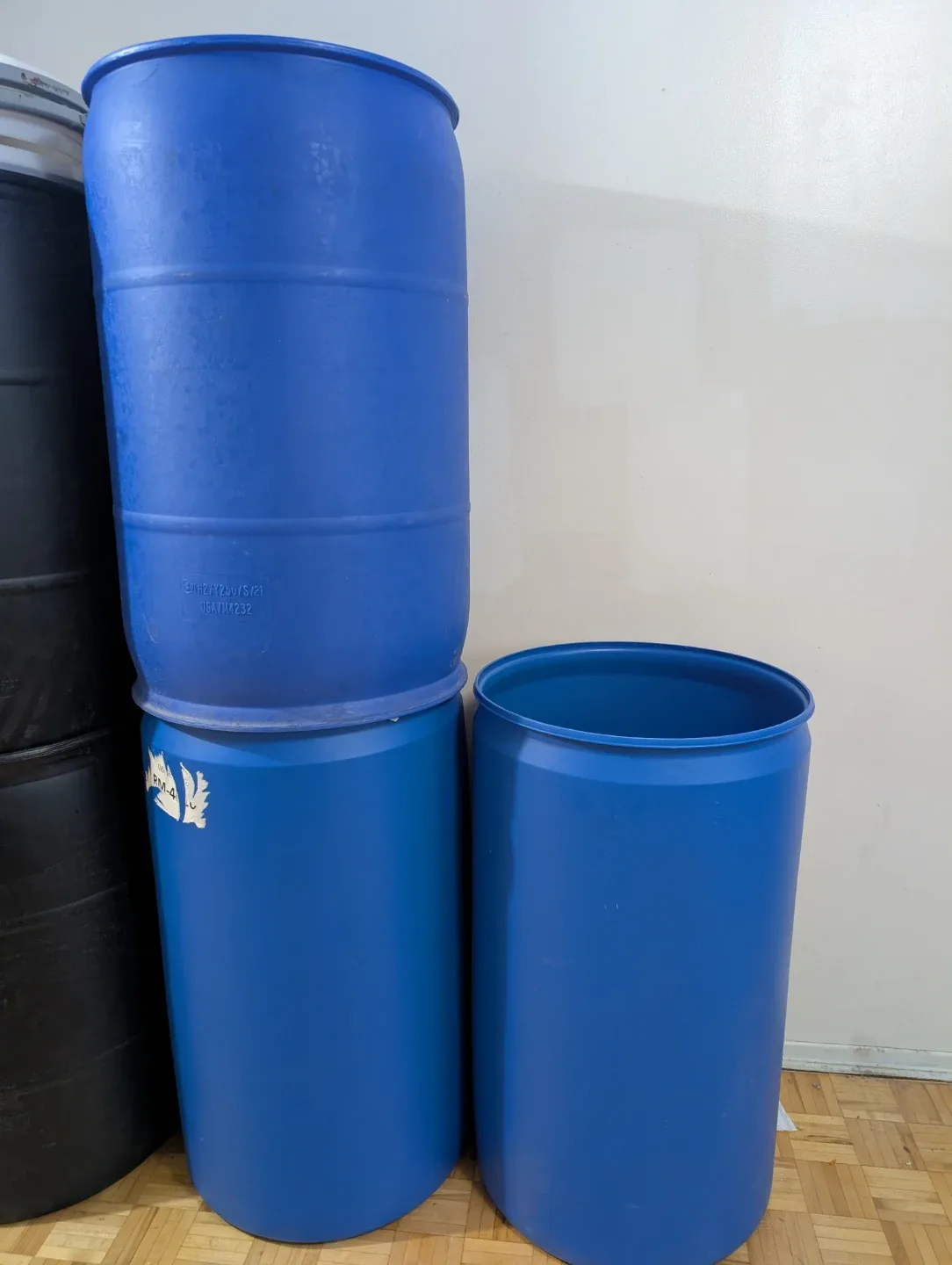 Plastic Shipping Barrels  - 55 Gallon image indicator(3)