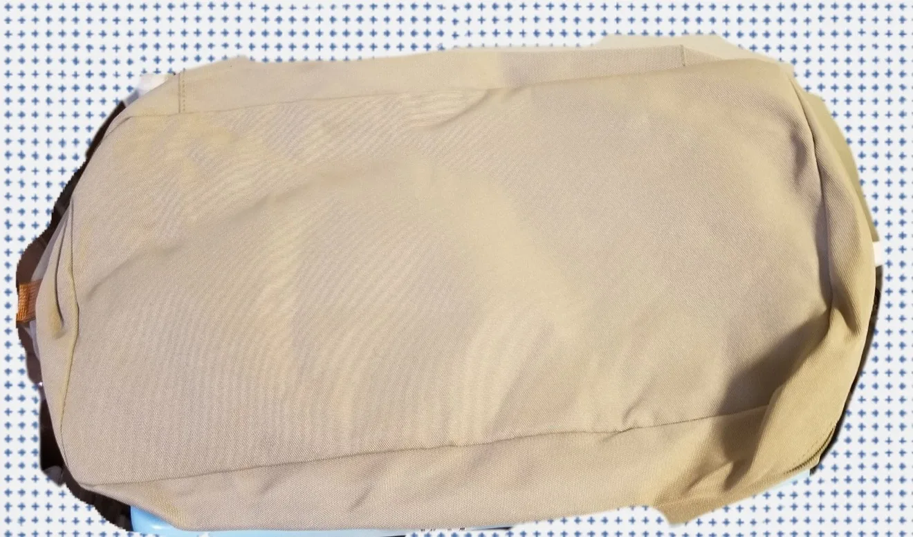 NEW Large Capacity Unisex Duffle Bag, Khaki image indicator(7)