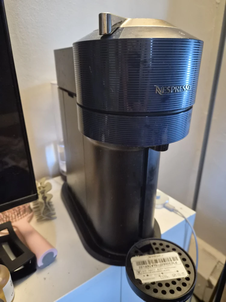Nespresso Vertuo Next Coffee Machine - photo 3
