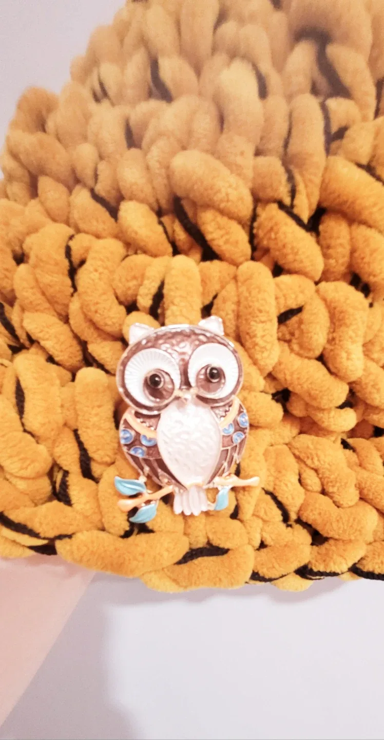 Brooches image indicator(3)