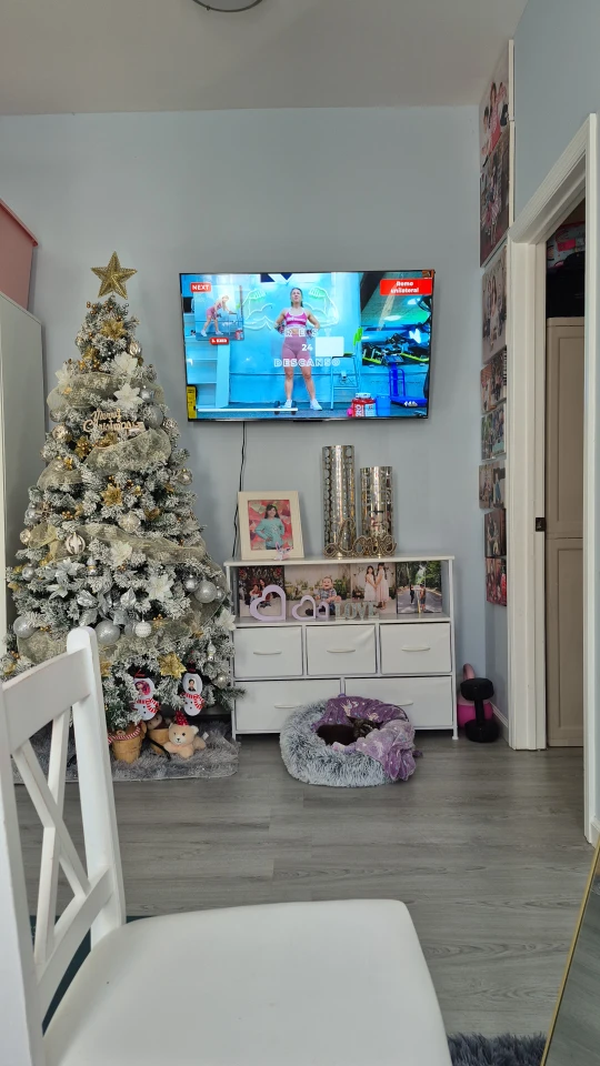 Decorated Christmas Tree - photo 2