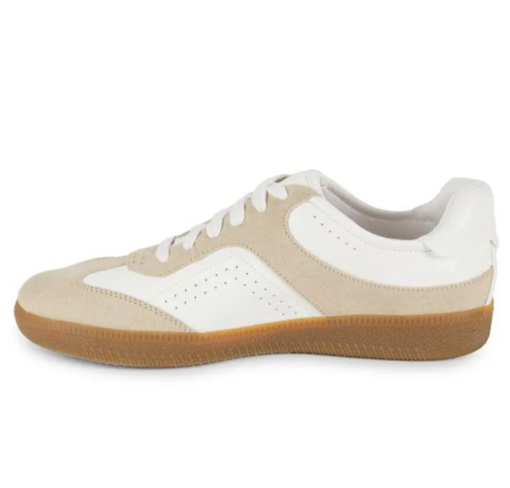 Saks Fifth Avenue PL-SPUNKY Sneakers - Size 6.5M image indicator(3)