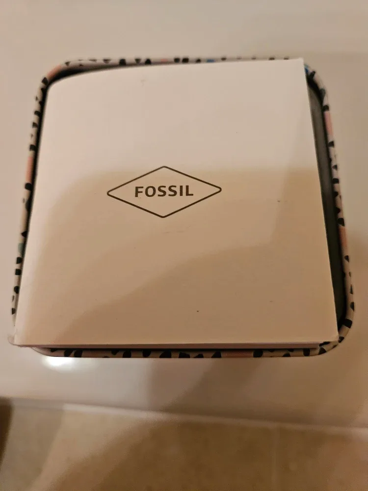 Fossil ES4302 Ladies' Watch - Like New! image indicator(4)