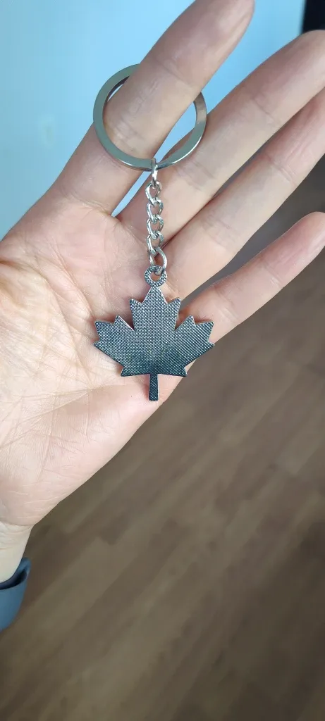 Canada Maple Leaf Keychain image indicator(2)