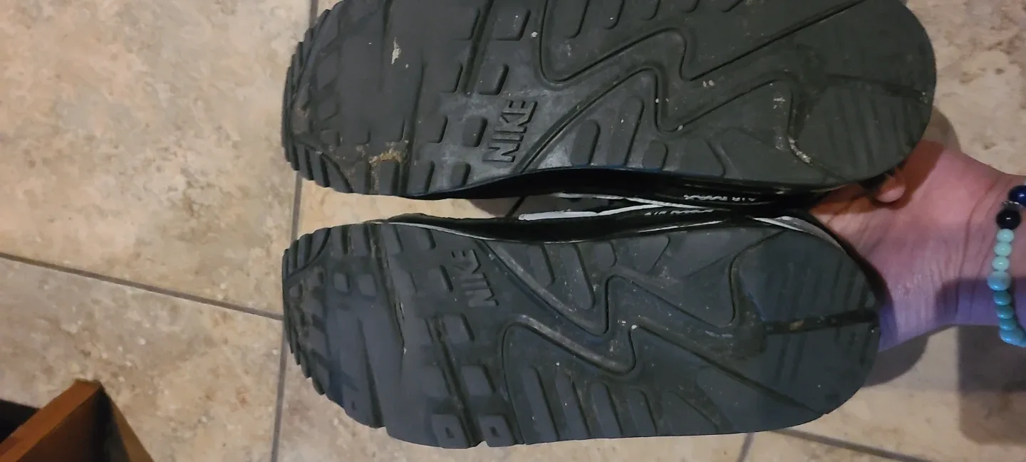 Nike Air Max 90 Black US 8.5 image indicator(5)