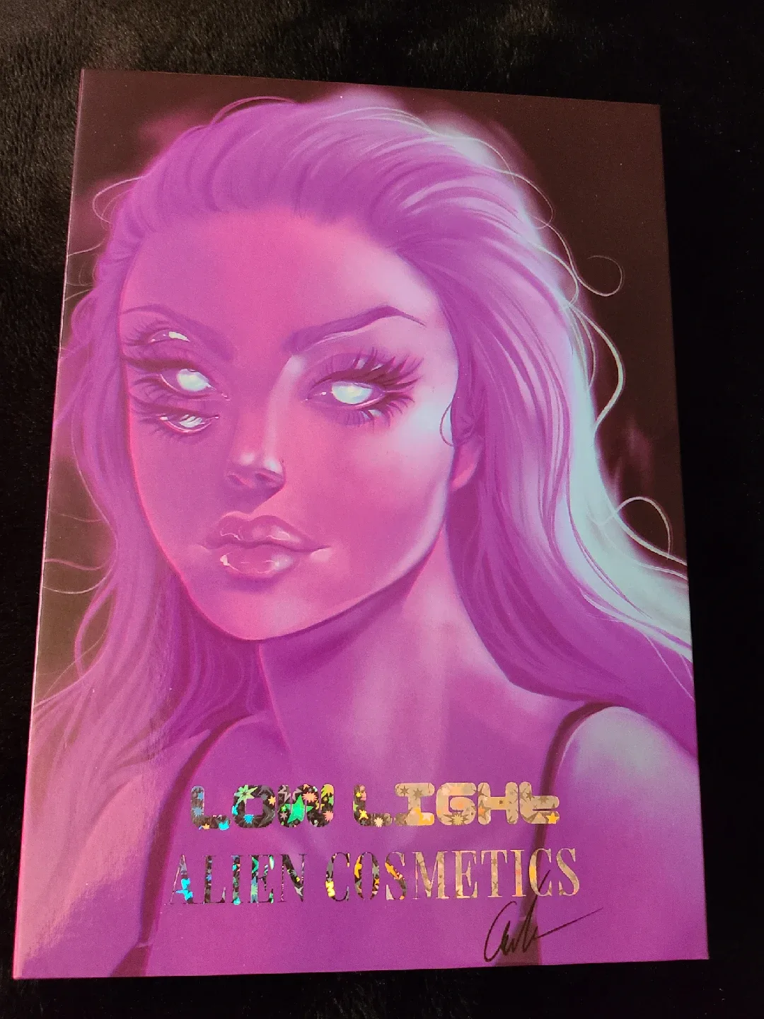 Alien Cosmetics Low Light Highlighter Palette image indicator(4)