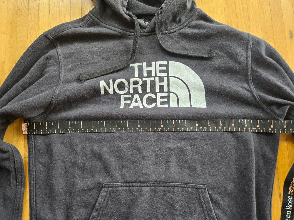 The North Face mens sweater - size small image indicator(4)