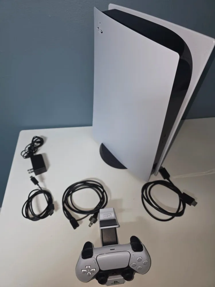 PlayStation 5 (PS5) Disk Edition  Console with Accessories