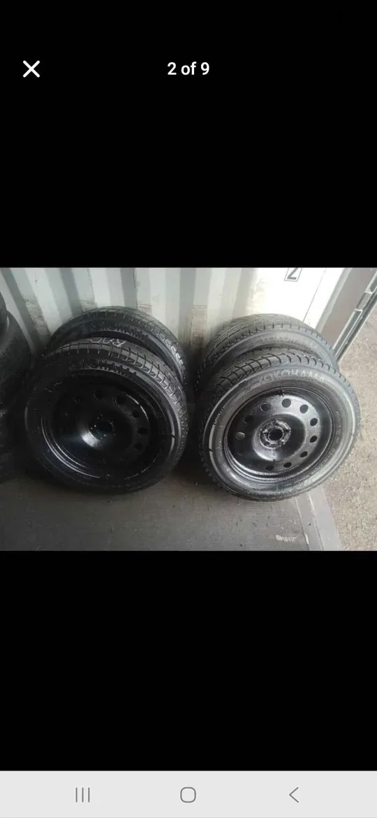 Set of 4 YOKOHAMA Winter Tires & Rims (235/65R18) 5×108