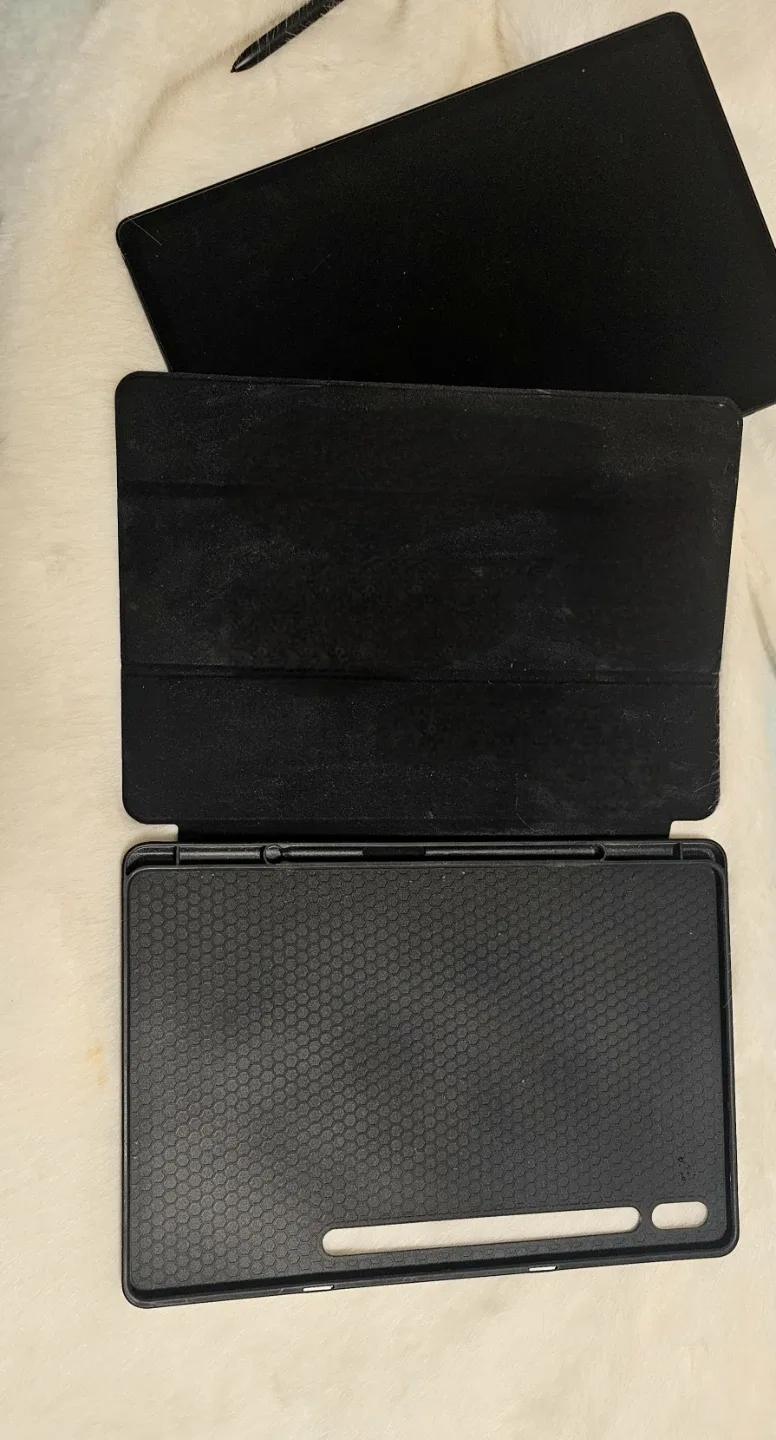 Samsung Galaxy Tab S7+ 256GB almost new with S Pen two covers image indicator(5)