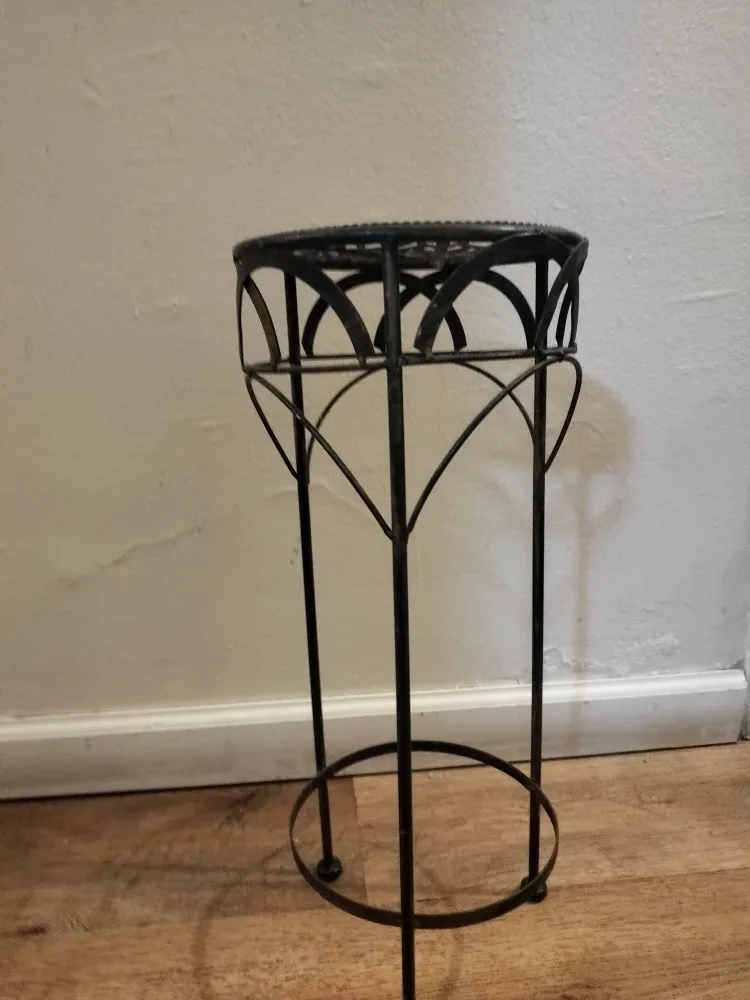 Metal Plant Stand - Black