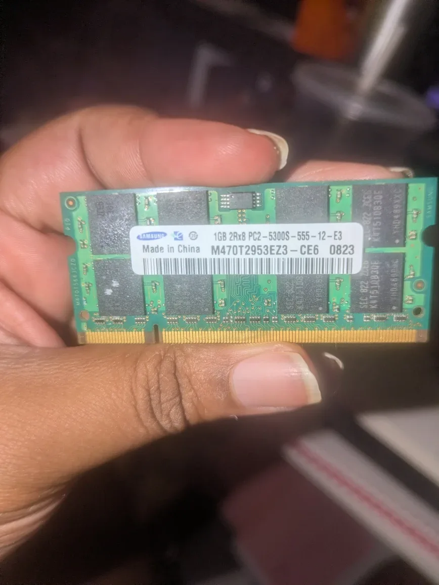 Samsung 1GB 2Rx8 PC2-5300S-555-12-E3 Memory image indicator(5)