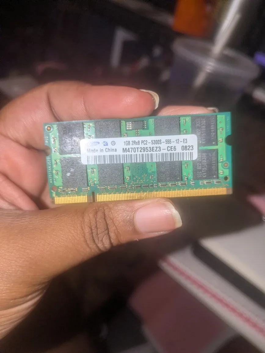 Samsung 1GB 2Rx8 PC2-5300S-555-12-E3 Memory image indicator(6)