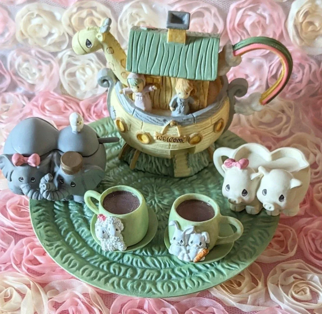 Vintage 1996 Precious Moments Mini Tea Set image indicator(2)