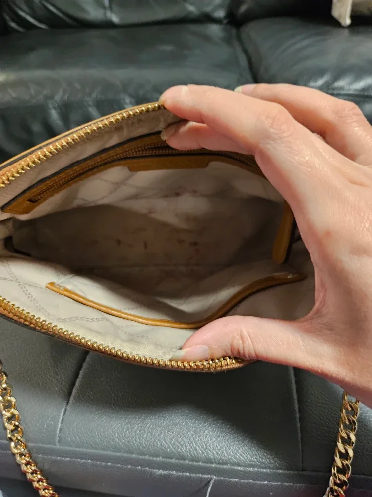 Michael Kors Crossbody Bag image indicator(3)