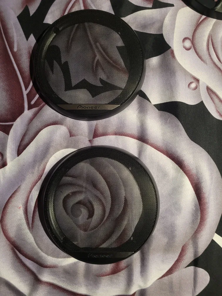 Pyle & Pioneer Speaker Covers image indicator(2)