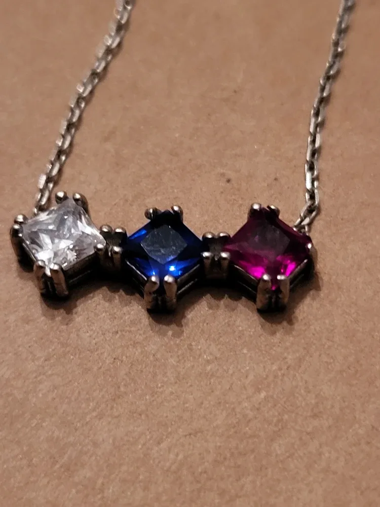 Set of 5 Sterling  925 Silver Jewellery pieces. image indicator(2)