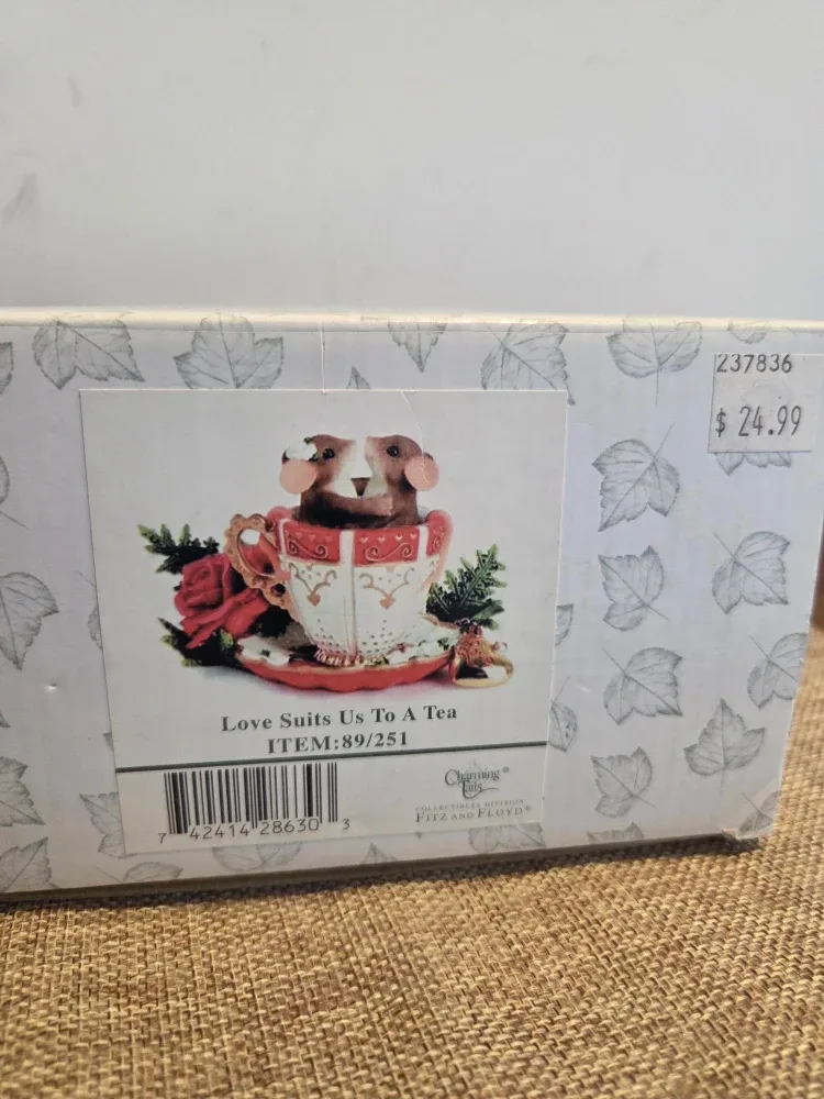 Fitz and Floyd 'Love Suits Us To A Tea' Figurine image indicator(2)
