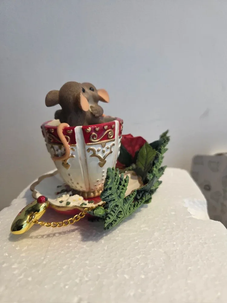 Fitz and Floyd 'Love Suits Us To A Tea' Figurine image indicator(3)