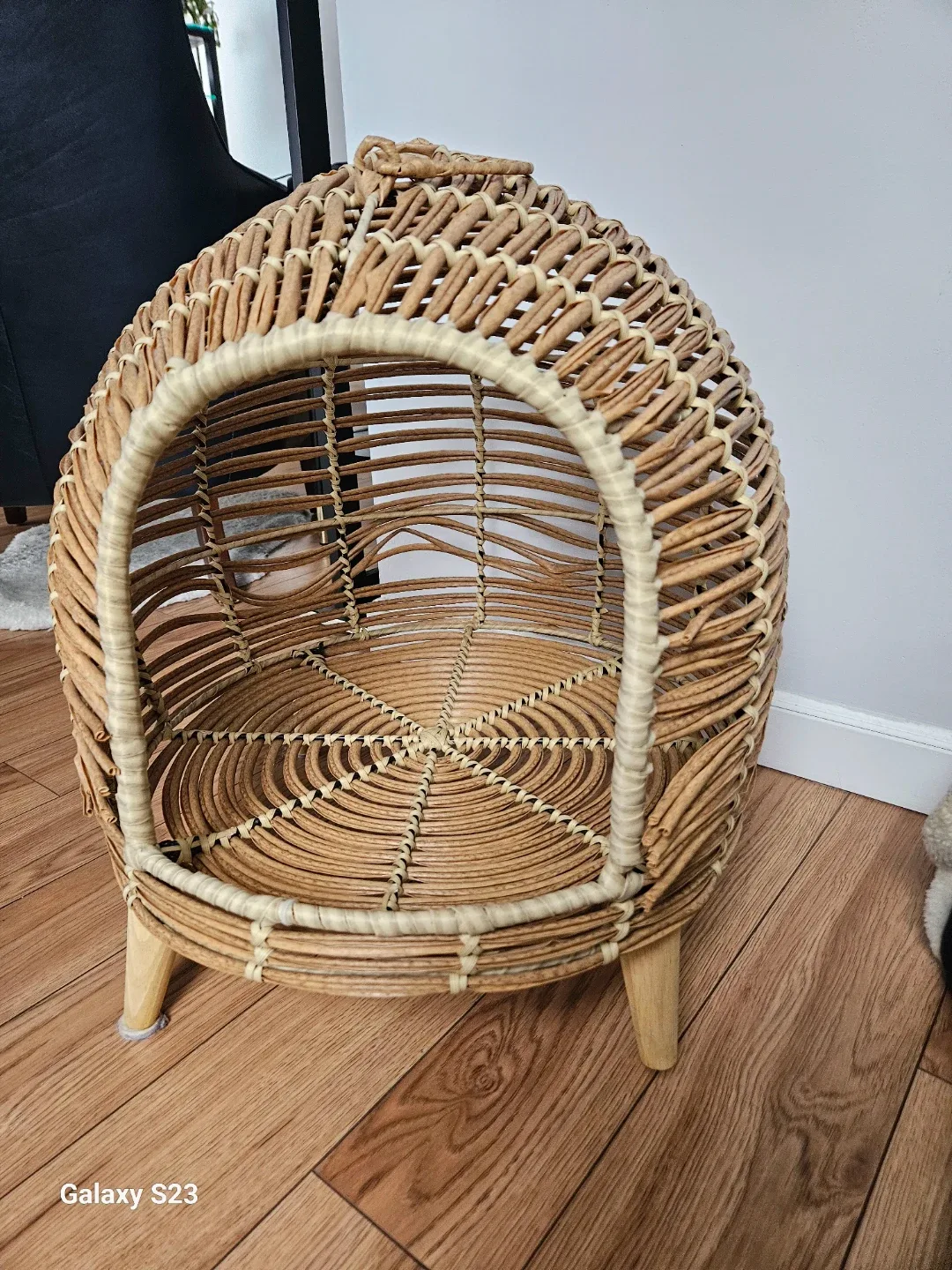 Wicker Pet Cave Bed with Cushion image indicator(2)