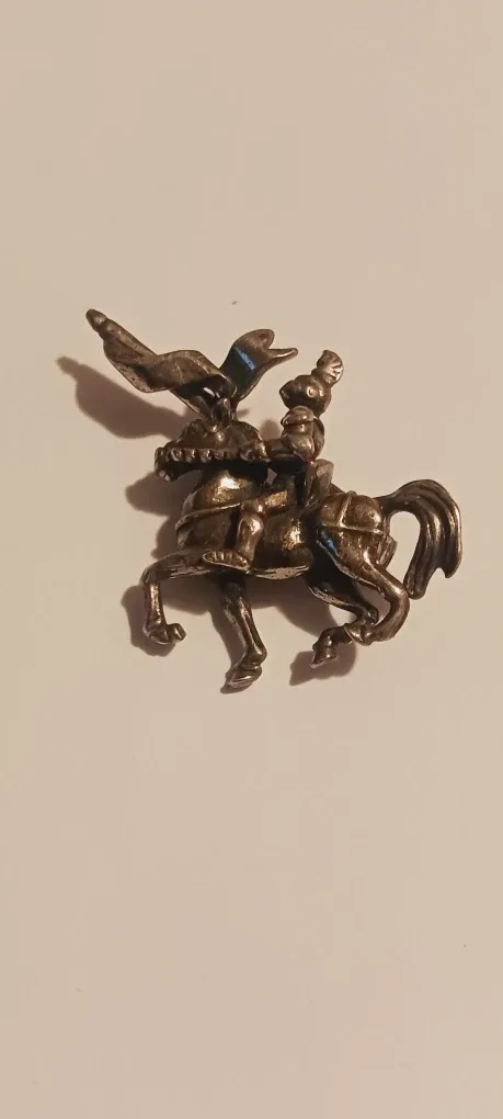 Rare Vintage Sterling Silver Knight on a Horse Brooch image indicator(4)