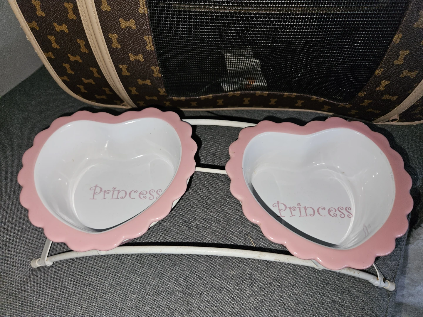 Simply Dog Pet Carrier & Princess Bowls - photo 2