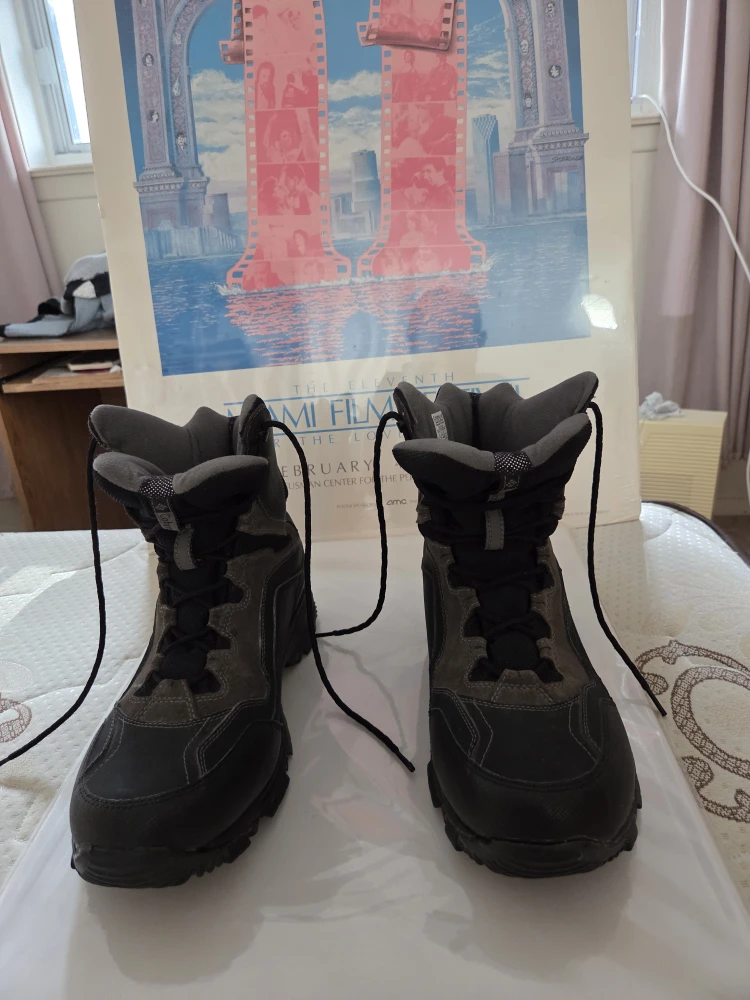 Columbia Hiking Boots - Men's Size 13