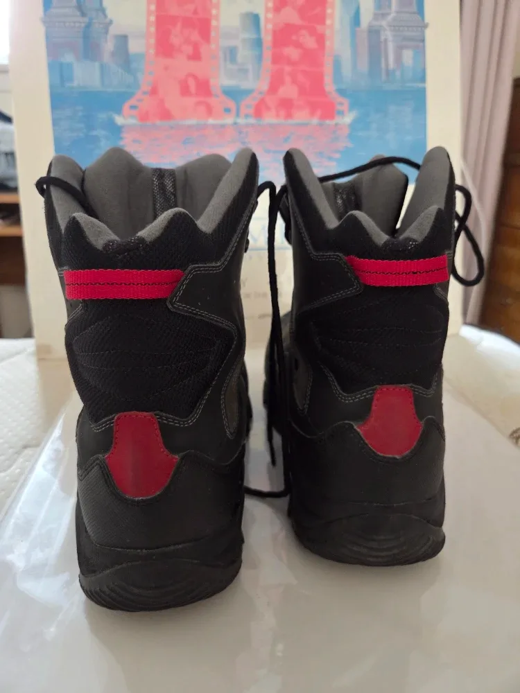 Columbia Hiking Boots - Men's Size 13 image indicator(8)