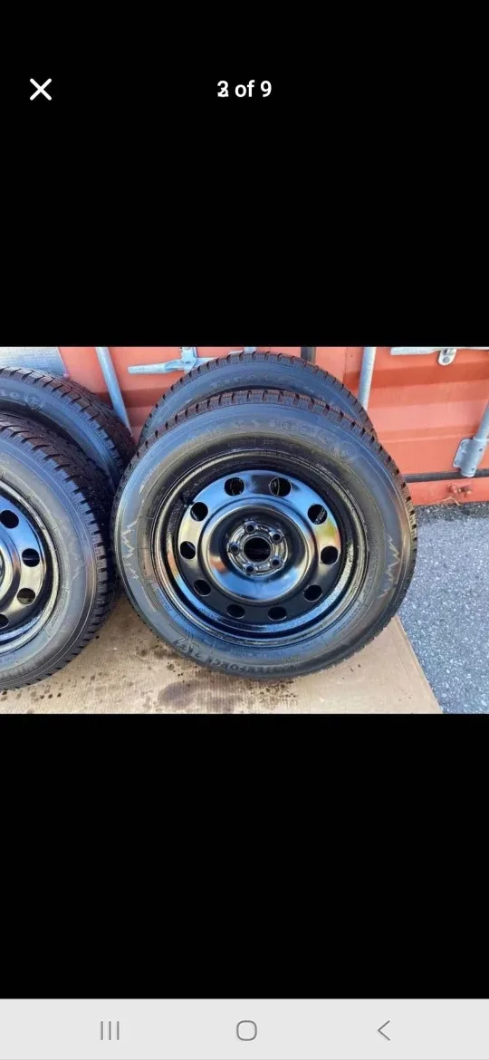 Set of 4 FIRESTONE Winter Tires + Rims 235/55R17 image indicator(2)