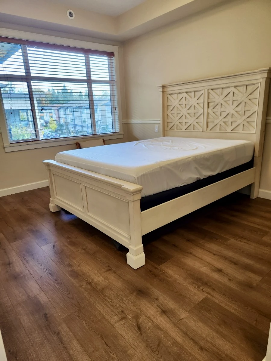 Condo at Yorkson Park 2 Bedroom + Flex Room + 2 Bath (Langley) - photo 4