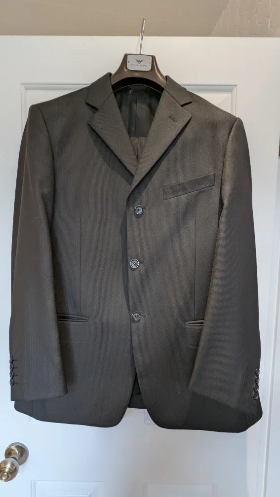 3 Giorgio Armani Suits