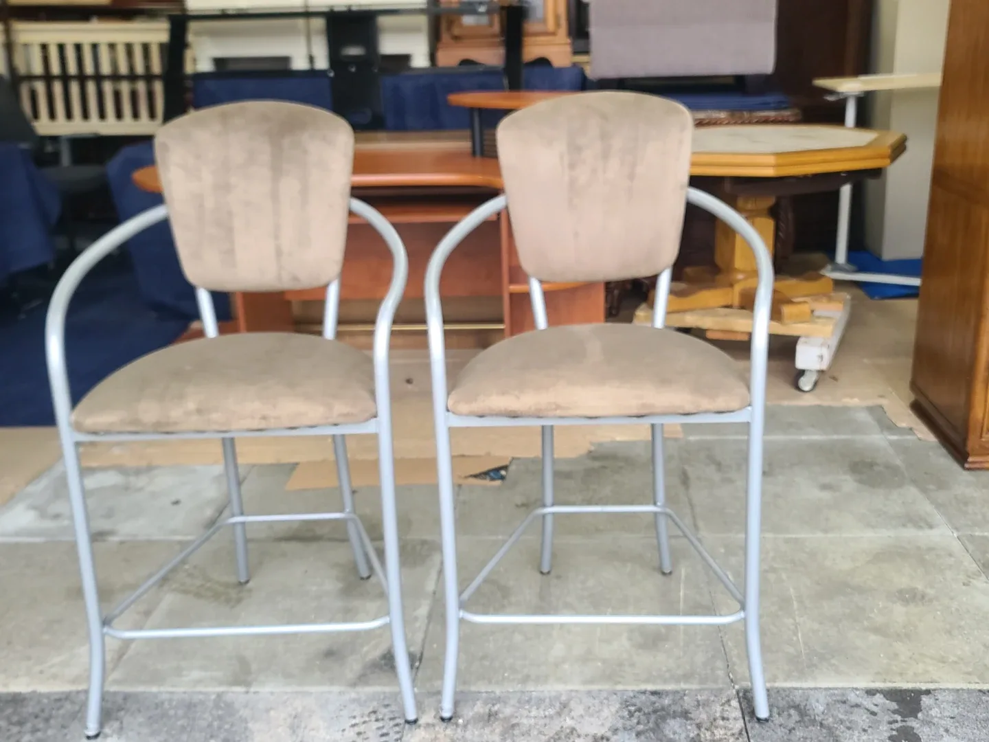 Set of 2 Beige Bar Stools
