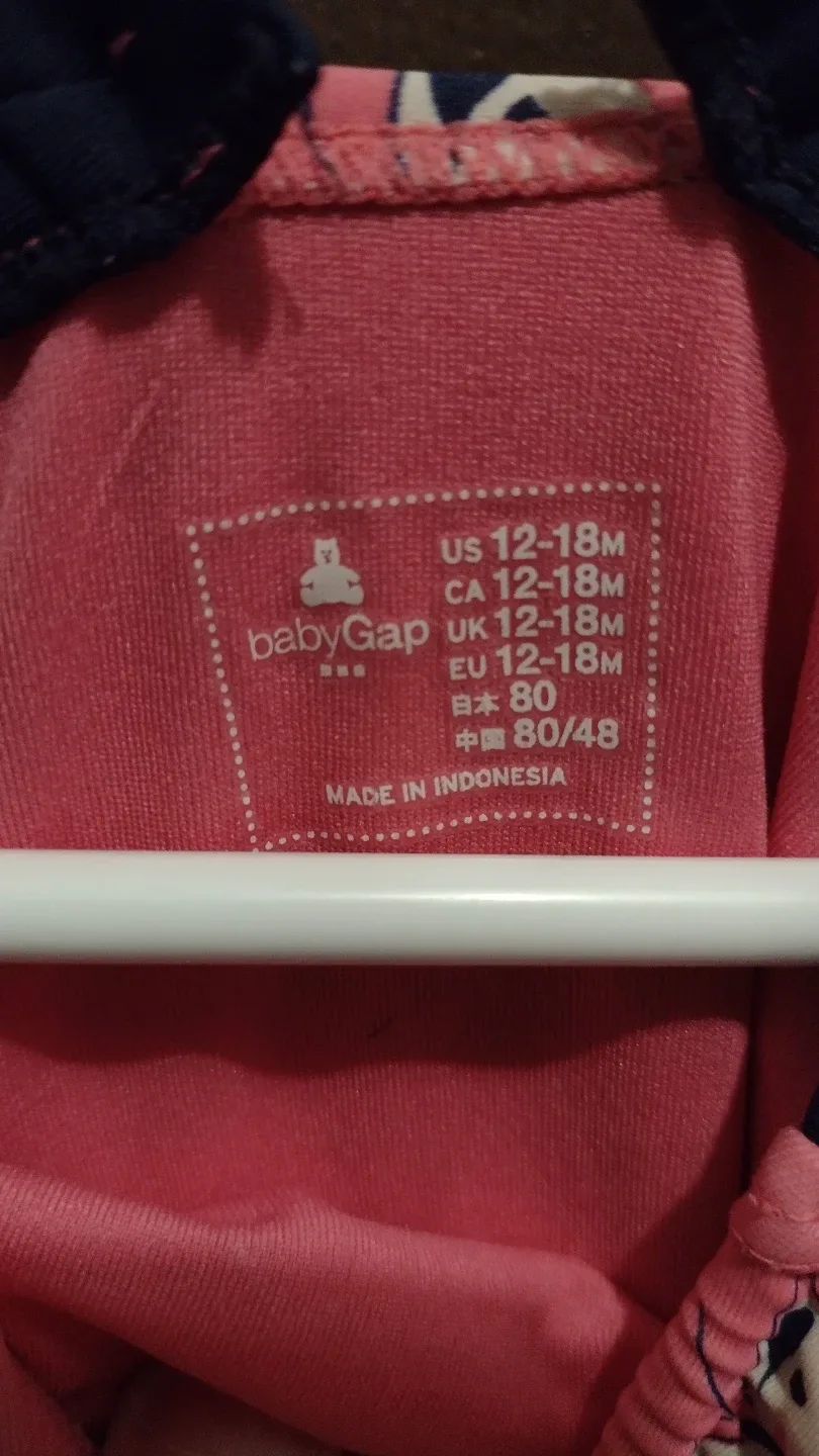 Baby Gap Swimsuit - 12-18 Months image indicator(3)