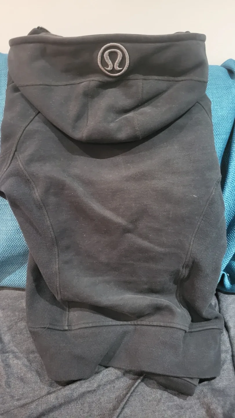 Lululemon Scuba Hoodie - Size 10 image indicator(3)