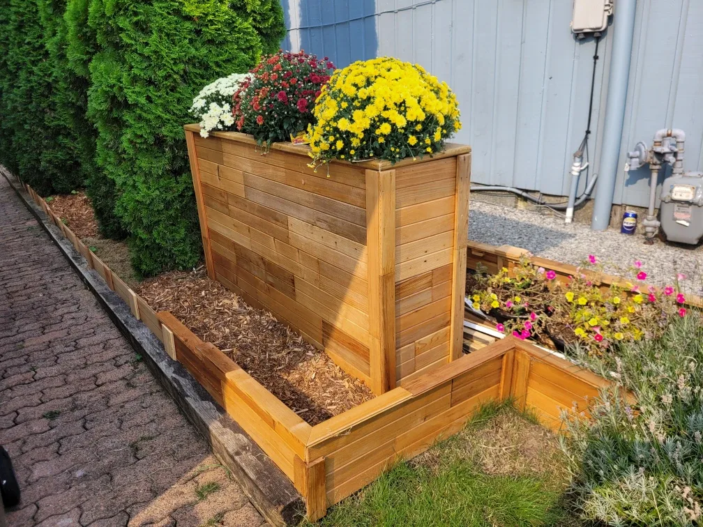 Handmade Wooden Storage Chests & Planters image indicator(4)