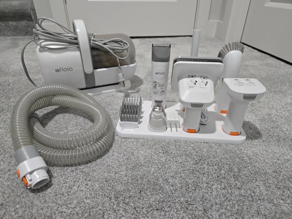 aFloia Dog Grooming Kit, Pet Grooming Vacuum, White