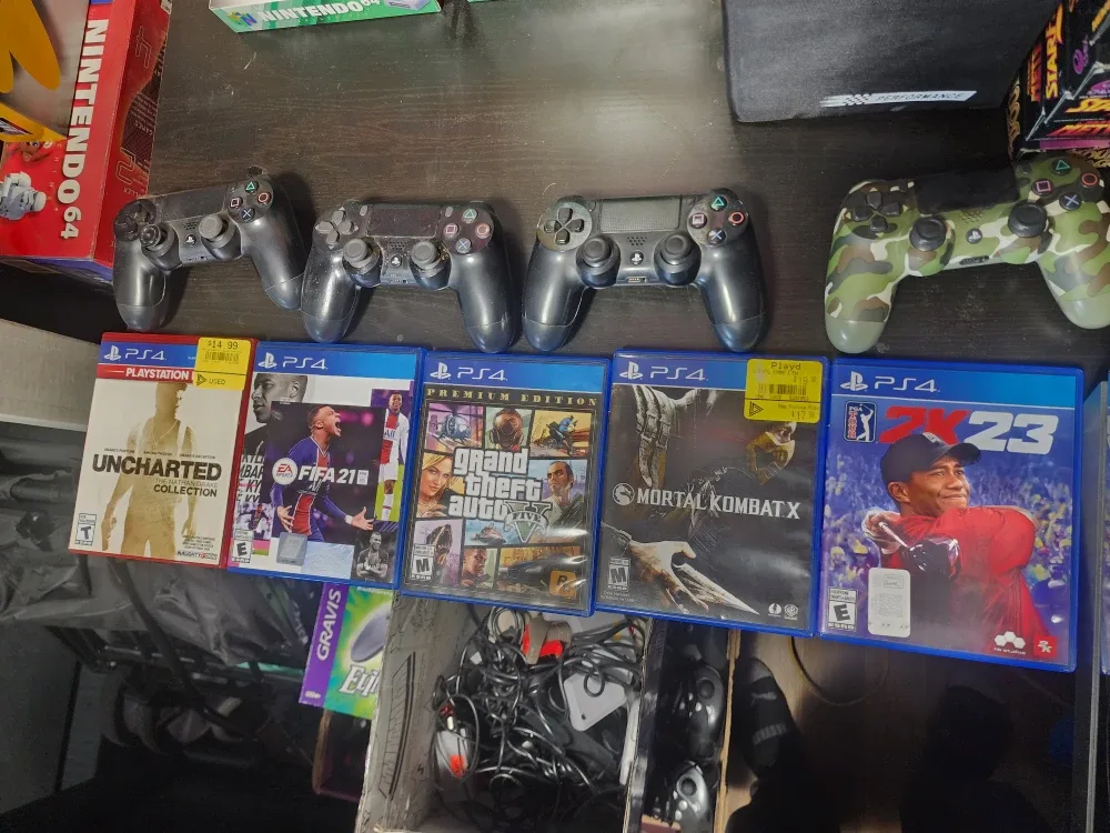 PlayStation 4 Console & Games