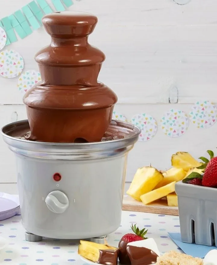 Chocolate Fountain - Great for Parties! image indicator(8)