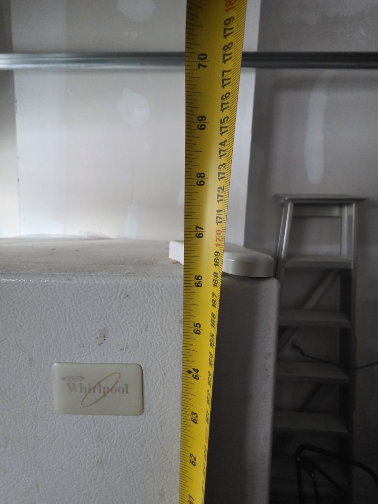 Whirlpool White Refrigerator - photo 3