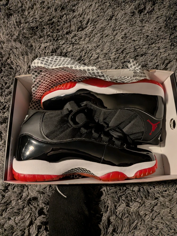 Air Jordan 11 Retro Bred size 12 - photo 2