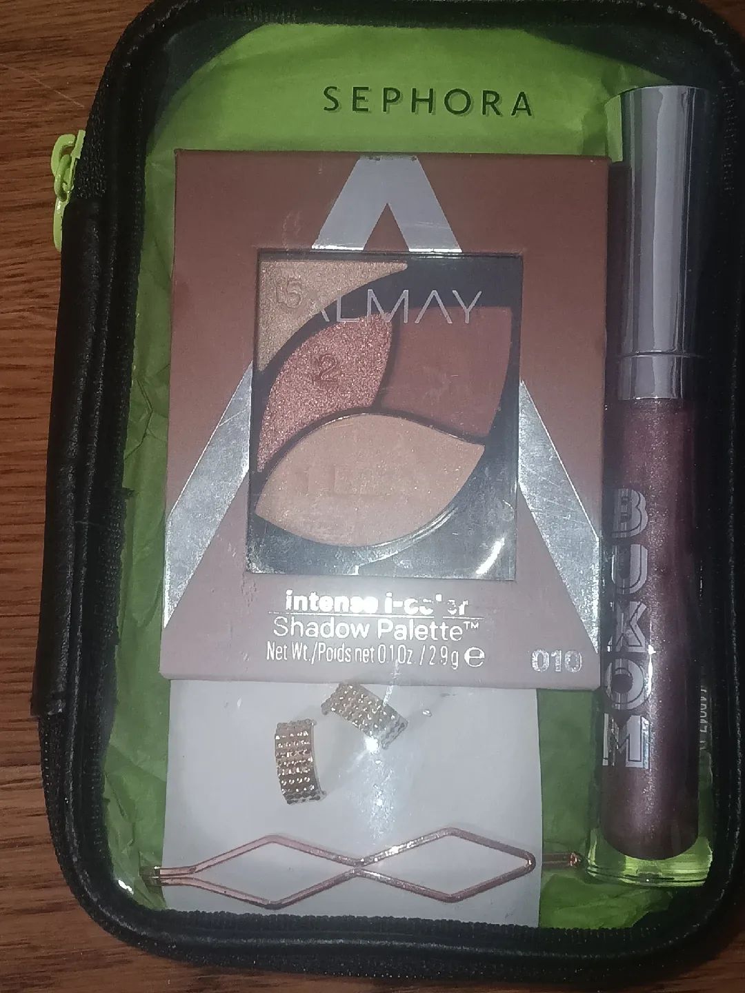 Cosmetic bundle thumbnail