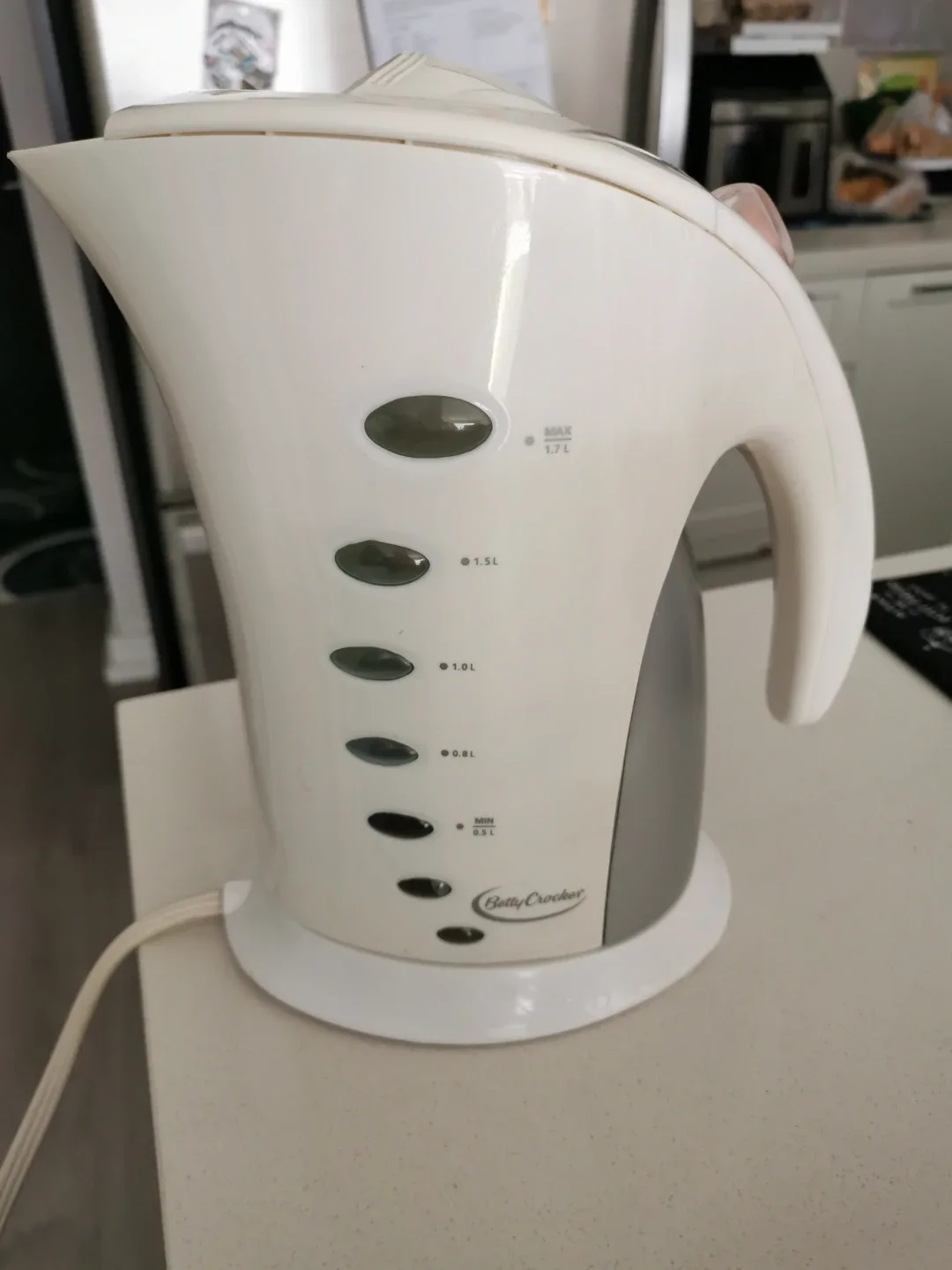 Betty Crocker Electric Kettle - 1.7L Capacity thumbnail