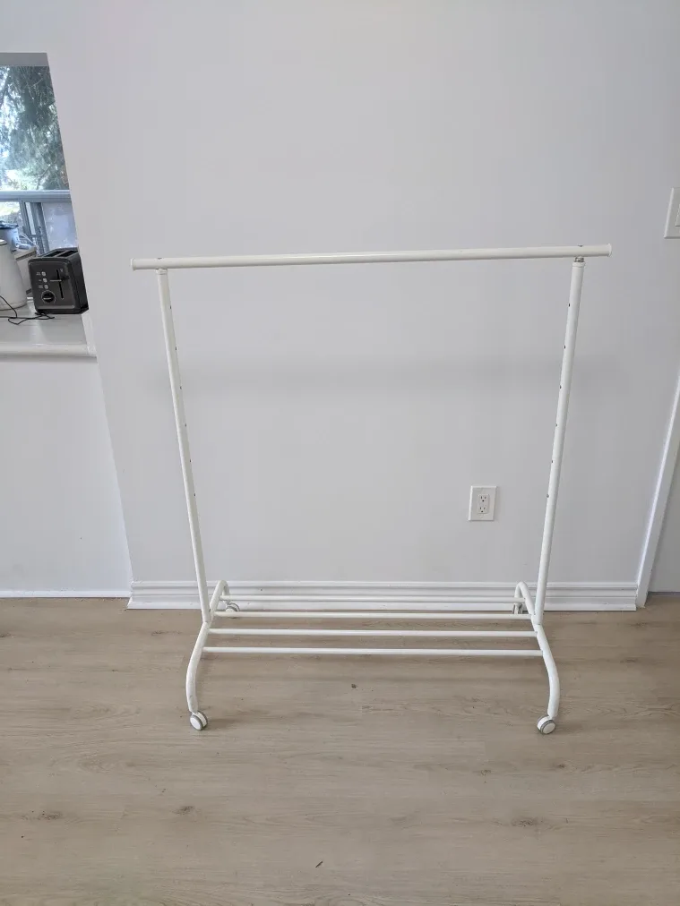 Adjustable Clothes Rack image indicator(2)
