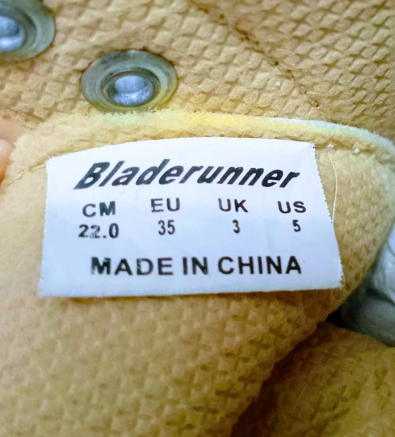 Blade Runner Figure Ice Skates. image indicator(10)