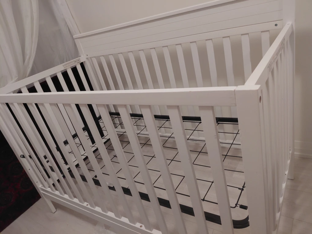 White Baby Crib - photo 4