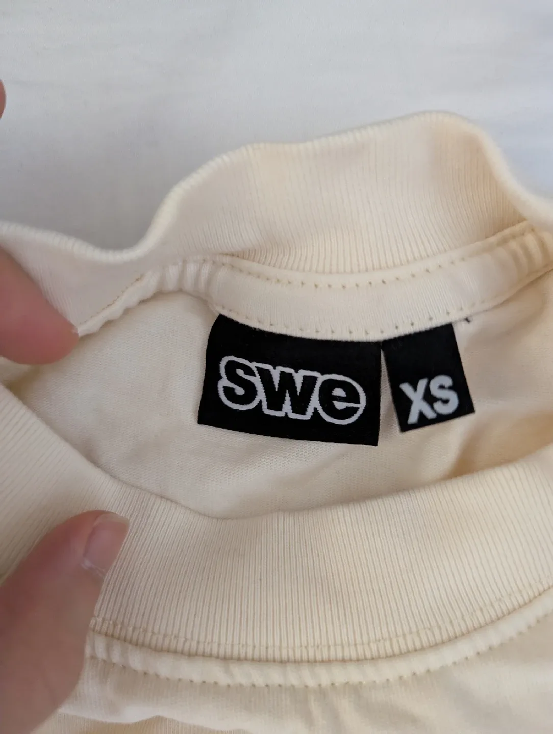 SWE 2BAR Baby Tee - Red, Size XS image indicator(2)