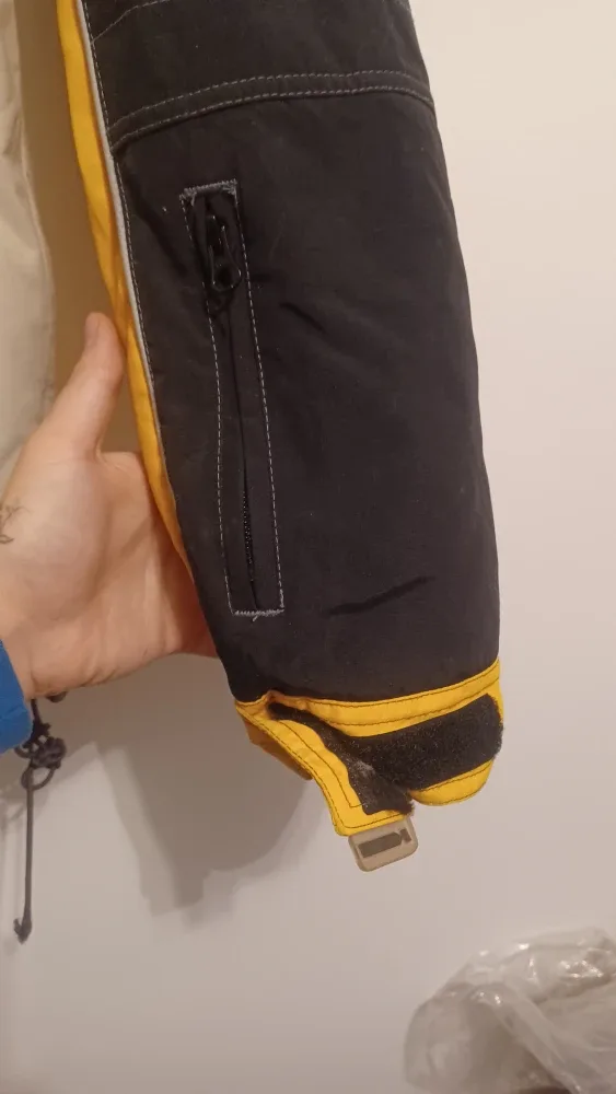 Vintage Karbon Yellow & Black Jacket - Size M image indicator(3)